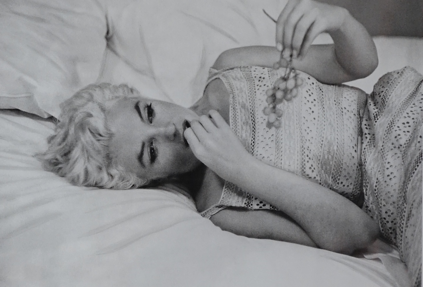 Eve Arnold (1912-2012), limited edition re-printed photograph, Marilyn Monroe, pencil numbered 296/495 and signed by Arnold, with documentation, 49cm x 35cm. Condition - good